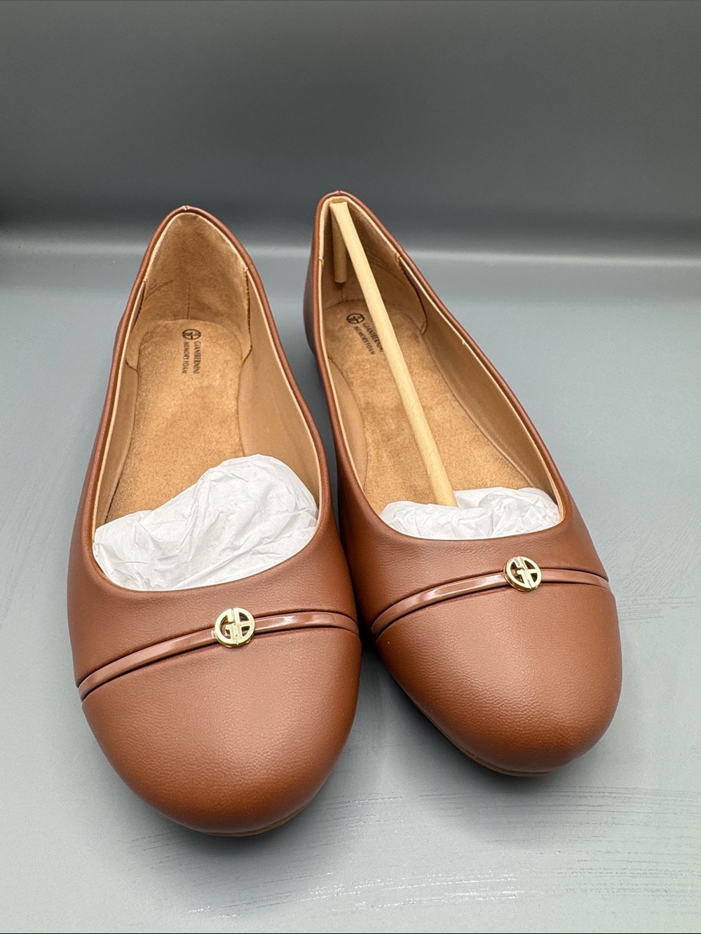 Giani Bernini Women's Agnness Memory Foam Cap Toe Ballet Flats